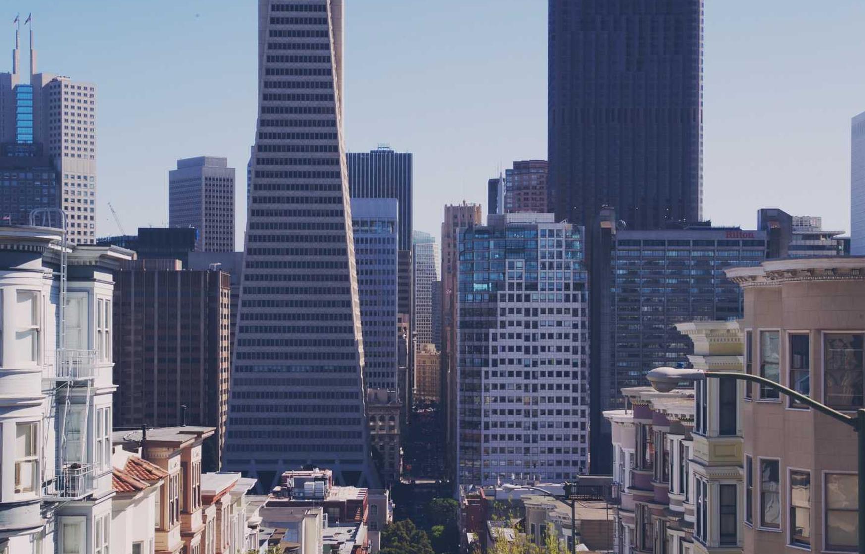 如何合法利用技术支持辅助提升自己的游戏技能?